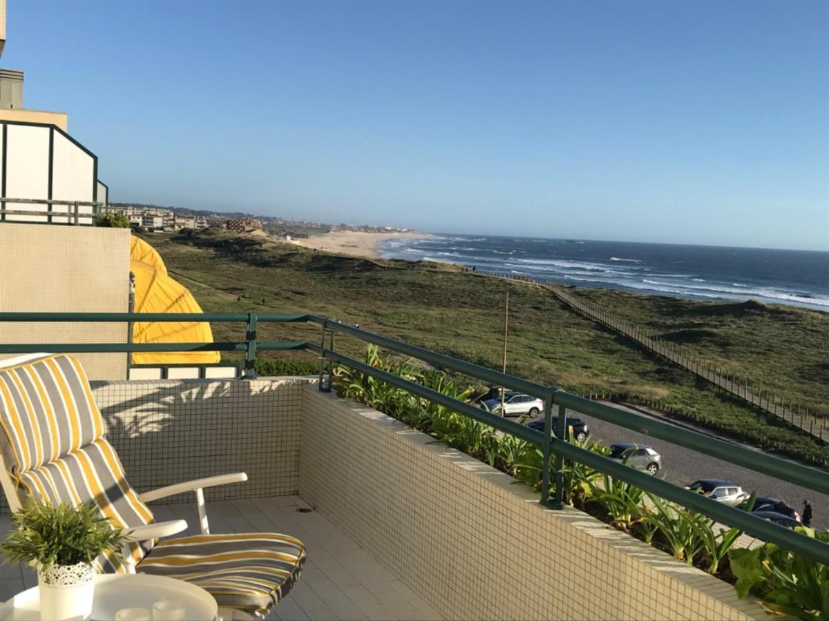 Beachfront Apartment With Sea View Azurara Exterior foto